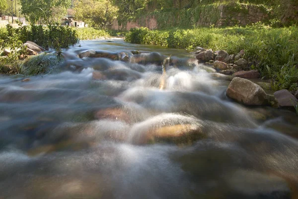 Rio Sedoso Manhã Primavera Brilhante Cores Natureza — Fotografia de Stock