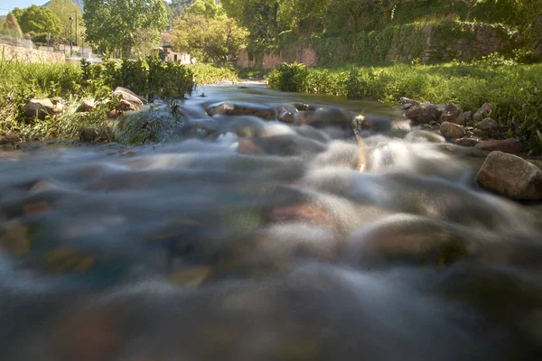 Шелковая Река Ярким Весенним Утром Цвета Природы — стоковое фото