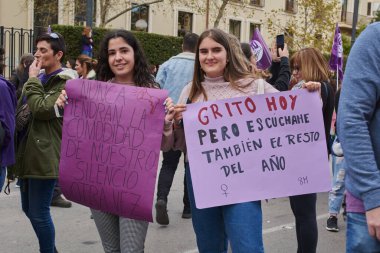 Valencia, İspanya, 9 Mart 2020, Uluslararası Kadınlar Günü. Kız Gücü