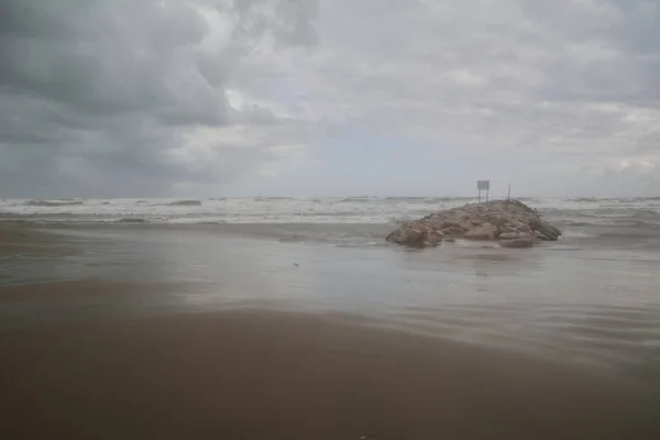 Pantai Besar Pada Hari Badai Warna Alam — Stok Foto