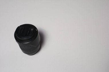 Beyaz ve temiz arkaplan üzerine fotoğraf objektifi, Aşk fotoğrafçılığı