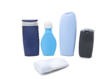 Beyaz bir arka planda kozmetik ürünler seti. Kozmetik paket koleksiyonu.