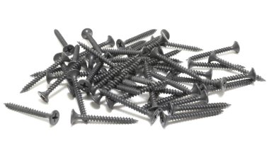  siyah vidaları yığını. beyaz izole.