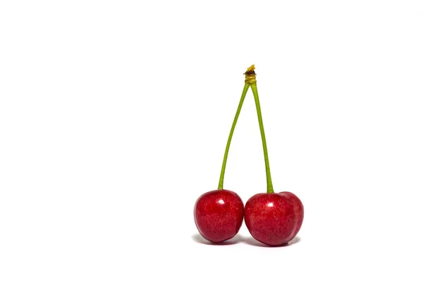 Cerises Fraîches Rouges Délicieuses Isolées Sur Fond Blanc — Photo