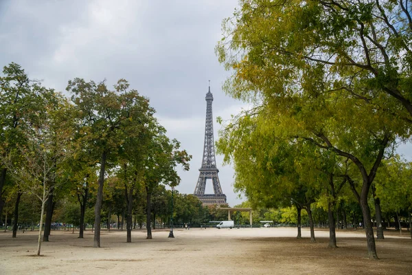 埃菲尔铁塔从另一个角度出发 法国巴黎 — 图库照片