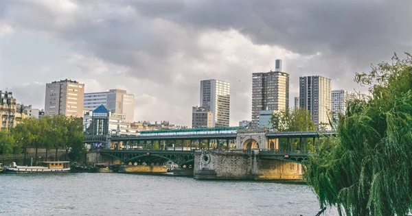 Condomini Vicino Alla Senna Parigi Francia — Foto Stock