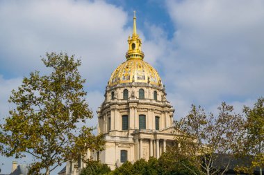 Paris, Fransa - 02 Ekim 2018: Paris Askeri Müzesi. Dünyanın en büyük askeri müzelerinden biri.