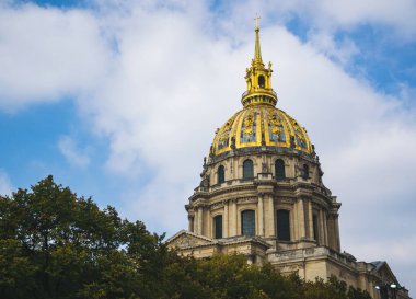 Paris, Fransa - 02 Ekim 2018: Paris Askeri Müzesi. Dünyanın en büyük askeri müzelerinden biri.