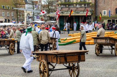 Geleneksel Hollanda peynir pazarı Alkmaar, Hollanda