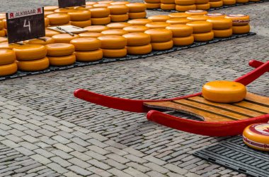 Geleneksel Hollanda peynir pazarı Alkmaar, Hollanda