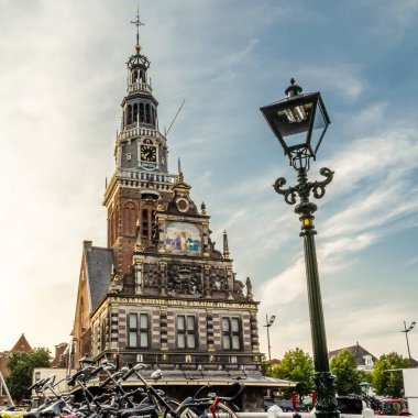 Alkmaar, Hollanda - 25 Ağustos 2013: Kentsel peyzaj Alkmaar, Hollanda