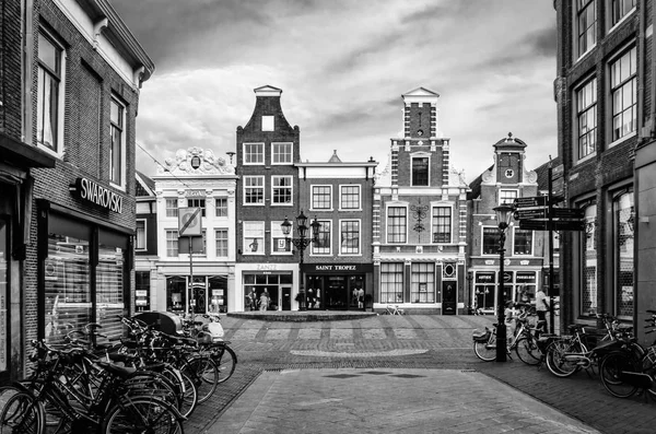 Alkmaar, Nederland - 25 augustus 2013: Stedelijk landschap in Alkmaar, Nederland — Stockfoto