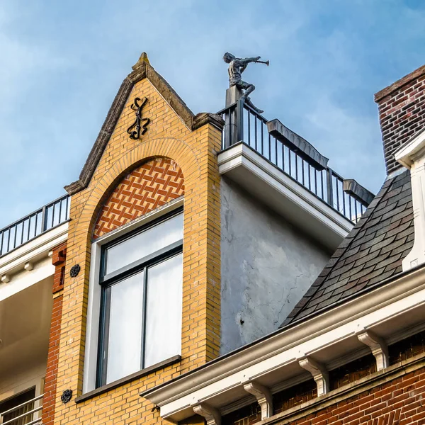 Architektonicznego detalu w Alkmaar, Holandia — Zdjęcie stockowe