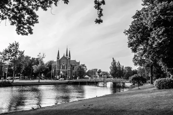 Міський краєвид Alkmaar — стокове фото