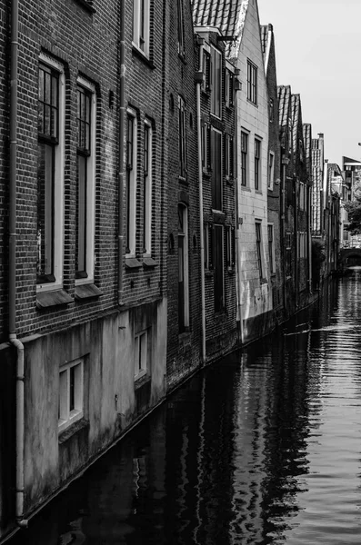 Stadtlandschaft von Alkmaar — Stockfoto