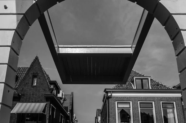 Traditional bridge in Alkmaar — Stock Photo, Image