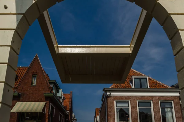 Traditionelle Brücke in Alkmaar — Stockfoto