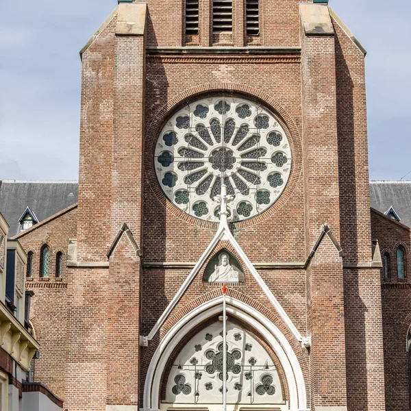 Kerk in Alkmaar, Nederland — Stockfoto