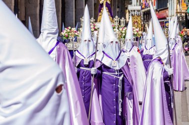 Palencia, İspanya - 24 Mart 2016: Geleneksel İspanyolca kutsal hafta alayı
