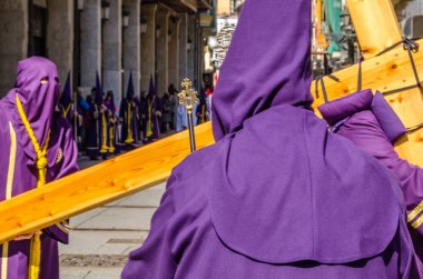 Palencia, İspanya - 24 Mart 2016: Geleneksel İspanyolca kutsal hafta alayı