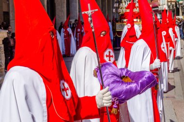 Palencia, İspanya - 24 Mart 2016: Geleneksel İspanyolca kutsal hafta alayı