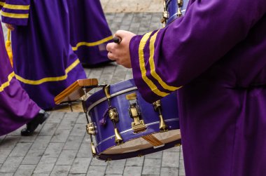 Geleneksel İspanyolca kutsal hafta alay sokaklarda Palencia, İspanya