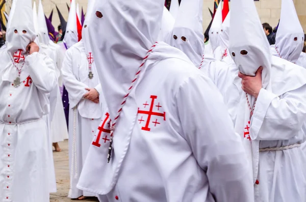 Traditional Spanish Holy Week procession in the streets of Palencia, Spain — Stock Photo, Image