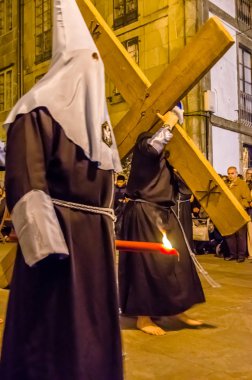 Geleneksel İspanyolca kutsal hafta alayı