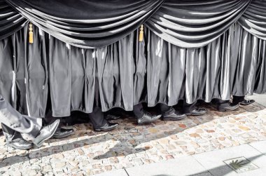 Geleneksel İspanyol Kutsal Haftasının ayrıntıları