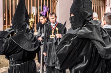 Zamora, İspanya - 25 Mart 2016: Geleneksel İspanyolca kutsal hafta (Semana Noel Baba) alay üzerinde Kutsal Cuma sokaklarda Zamora (Castilla y Leon), İspanya