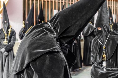 Zamora, İspanya - 25 Mart 2016: Geleneksel İspanyolca kutsal hafta (Semana Noel Baba) alay üzerinde Kutsal Cuma sokaklarda Zamora (Castilla y Leon), İspanya