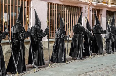 Zamora, İspanya - 25 Mart 2016: Geleneksel İspanyolca kutsal hafta (Semana Noel Baba) alay üzerinde Kutsal Cuma sokaklarda Zamora (Castilla y Leon), İspanya