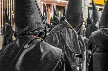 Zamora, İspanya - 25 Mart 2016: Geleneksel İspanyolca kutsal hafta (Semana Noel Baba) alay üzerinde Kutsal Cuma sokaklarda Zamora (Castilla y Leon), İspanya