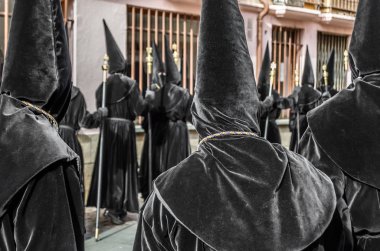 Zamora, İspanya - 25 Mart 2016: Geleneksel İspanyolca kutsal hafta (Semana Noel Baba) alay üzerinde Kutsal Cuma sokaklarda Zamora (Castilla y Leon), İspanya