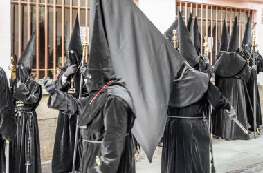 Zamora, İspanya - 25 Mart 2016: Geleneksel İspanyolca kutsal hafta (Semana Noel Baba) alay üzerinde Kutsal Cuma sokaklarda Zamora (Castilla y Leon), İspanya