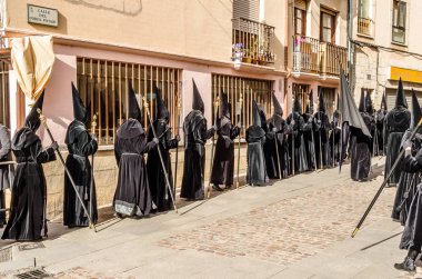 Zamora, İspanya - 25 Mart 2016: Geleneksel İspanyolca kutsal hafta (Semana Noel Baba) alay üzerinde Kutsal Cuma sokaklarda Zamora (Castilla y Leon), İspanya