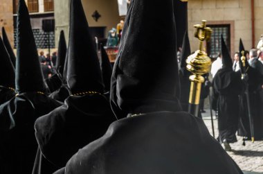 Zamora, İspanya - 25 Mart 2016: Geleneksel İspanyolca kutsal hafta (Semana Noel Baba) alay üzerinde Kutsal Cuma sokaklarda Zamora (Castilla y Leon), İspanya