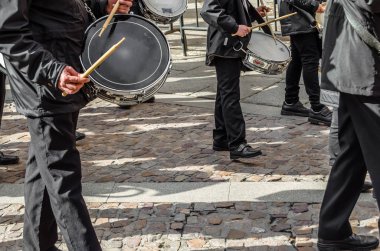 Zamora, İspanya - 25 Mart 2016: Geleneksel İspanyolca kutsal hafta (Semana Noel Baba) alay üzerinde Kutsal Cuma sokaklarda Zamora (Castilla y Leon), İspanya