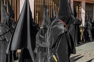 Zamora, İspanya - 25 Mart 2016: Geleneksel İspanyolca kutsal hafta (Semana Noel Baba) alay üzerinde Kutsal Cuma sokaklarda Zamora (Castilla y Leon), İspanya