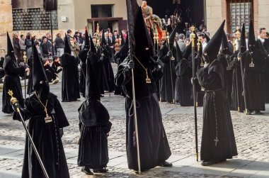 Zamora, İspanya - 25 Mart 2016: Geleneksel İspanyolca kutsal hafta (Semana Noel Baba) alay üzerinde Kutsal Cuma sokaklarda Zamora (Castilla y Leon), İspanya