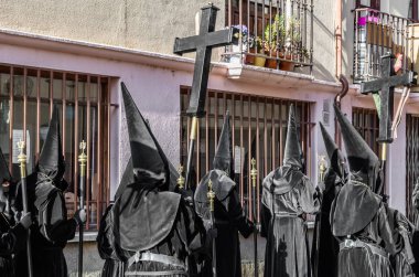 Zamora, İspanya - 25 Mart 2016: Geleneksel İspanyolca kutsal hafta (Semana Noel Baba) alay üzerinde Kutsal Cuma sokaklarda Zamora (Castilla y Leon), İspanya