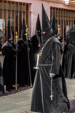 Zamora, İspanya - 25 Mart 2016: Geleneksel İspanyolca kutsal hafta (Semana Noel Baba) alay üzerinde Kutsal Cuma sokaklarda Zamora (Castilla y Leon), İspanya