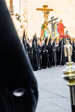 Geleneksel İspanyolca kutsal hafta alayı