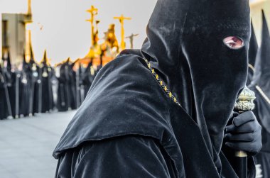 Zamora, İspanya - 25 Mart 2016: Geleneksel İspanyolca kutsal hafta (Semana Noel Baba) alay üzerinde Kutsal Cuma sokaklarda Zamora (Castilla y Leon), İspanya