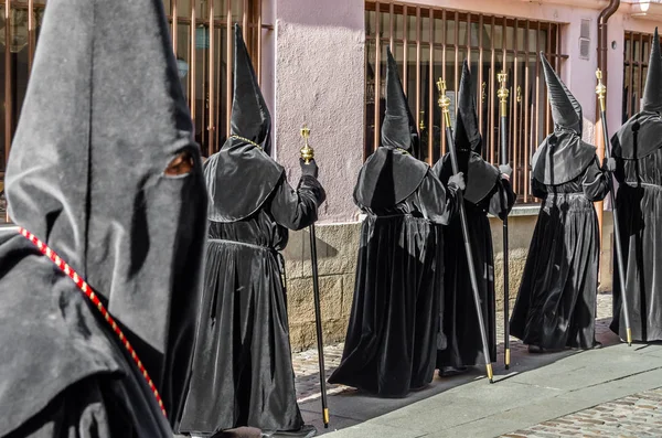 Zamora, İspanya - 25 Mart 2016: Geleneksel İspanyolca kutsal hafta (Semana Noel Baba) alay üzerinde Kutsal Cuma sokaklarda Zamora (Castilla y Leon), İspanya