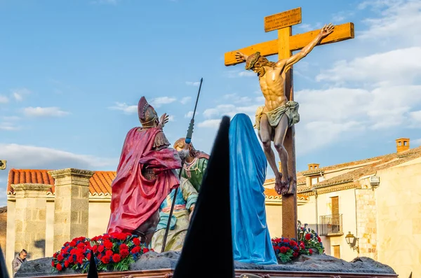 Geleneksel İspanyolca kutsal hafta alayı