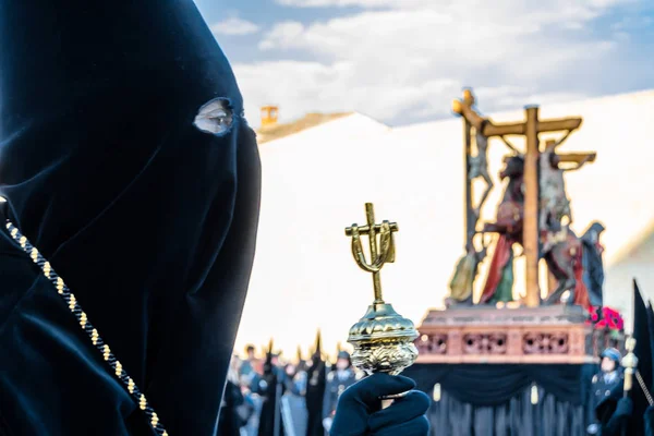 Zamora, İspanya - 25 Mart 2016: Geleneksel İspanyolca kutsal hafta (Semana Noel Baba) alay üzerinde Kutsal Cuma sokaklarda Zamora (Castilla y Leon), İspanya