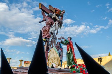 Zamora, İspanya - 25 Mart 2016: Geleneksel İspanyolca kutsal hafta (Semana Noel Baba) alay üzerinde Kutsal Cuma sokaklarda Zamora (Castilla y Leon), İspanya