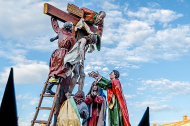 Zamora, İspanya - 25 Mart 2016: Geleneksel İspanyolca kutsal hafta (Semana Noel Baba) alay üzerinde Kutsal Cuma sokaklarda Zamora (Castilla y Leon), İspanya