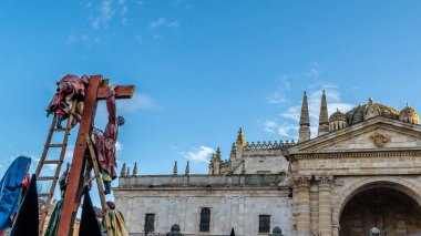 Zamora, İspanya - 25 Mart 2016: Geleneksel İspanyolca kutsal hafta (Semana Noel Baba) alay üzerinde Kutsal Cuma sokaklarda Zamora (Castilla y Leon), İspanya